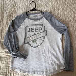 Lucky Brand Men’s Long Sleeve Raglan Tee - Gray and White